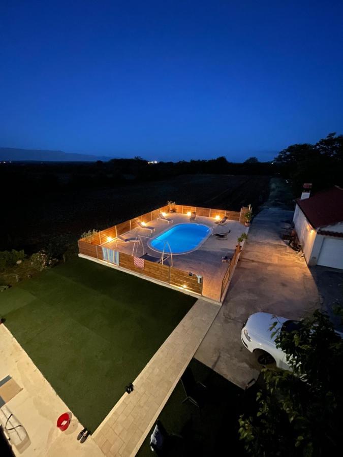 Holiday Home “Marko” With Heated Pool! Nin Kültér fotó