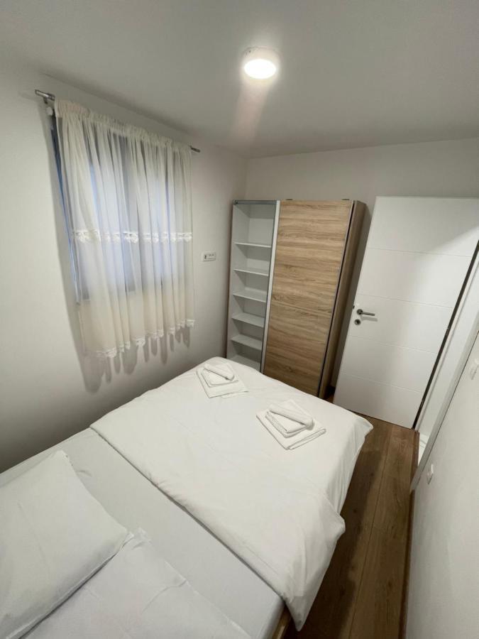 Holiday Home “Marko” With Heated Pool! Nin Kültér fotó